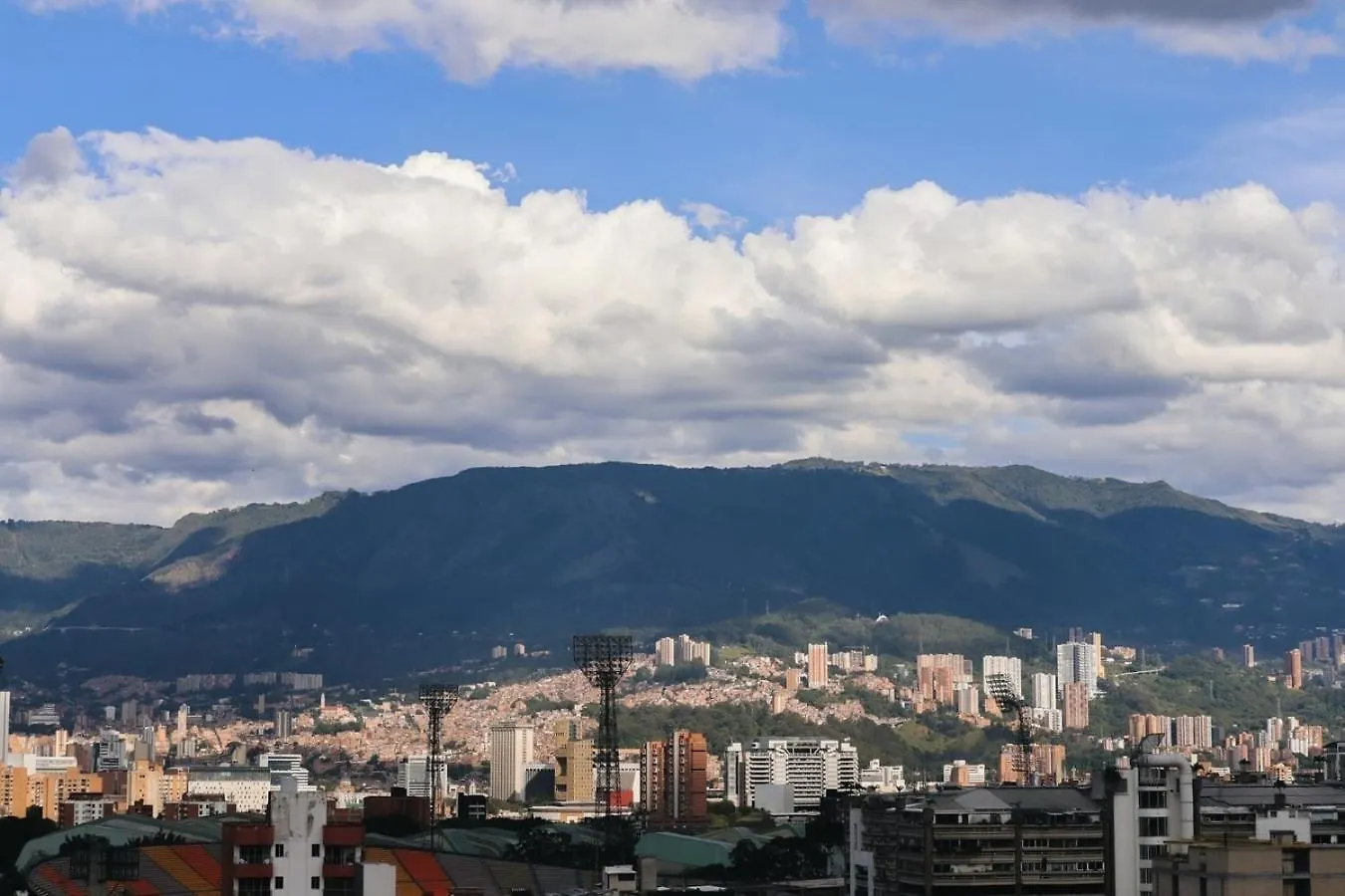 Stadios Cozy Rosa Negra Suite Medellín